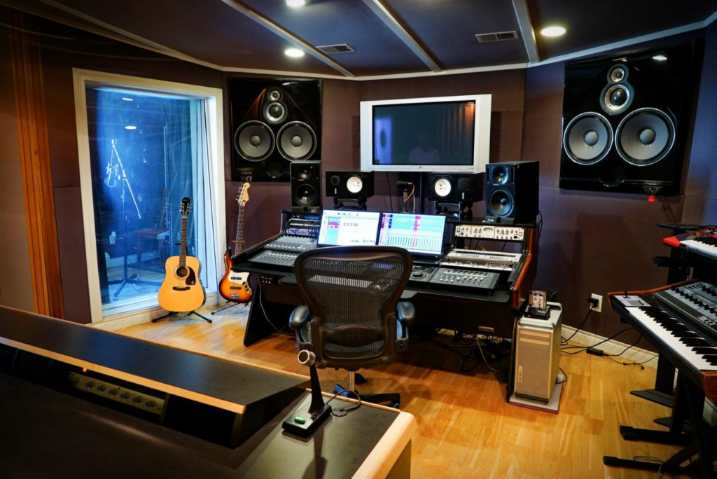MT Studio thu âm bài hát hết bao nhiêu tiền